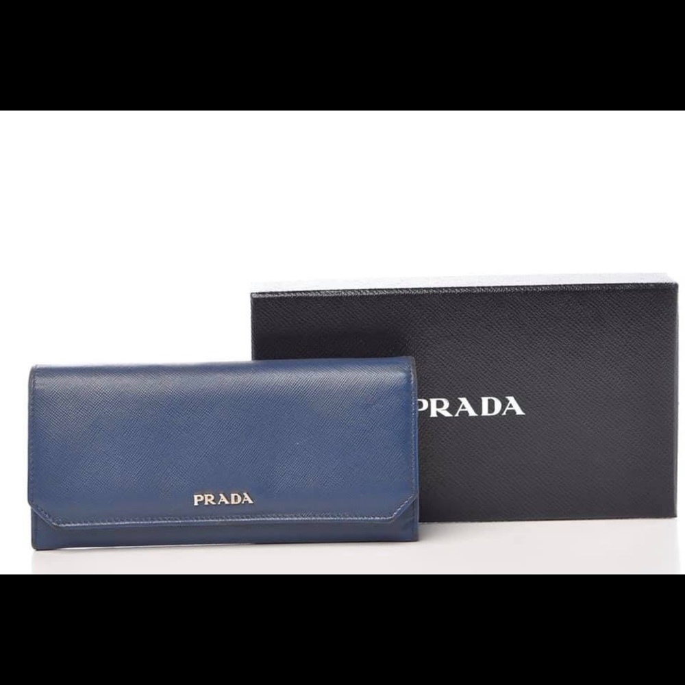❌SOLD❌PRADA Saffaino Corner Continental Wallet